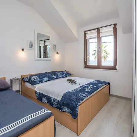 Sea Eyes Apartment *